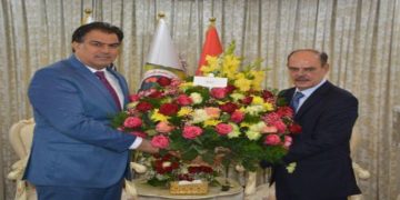 رئيس الجمهورية يبعث باقة ورد الى نقابة الصحفيين العراقيين بمناسبة العيد الوطني للصحافة العراقية