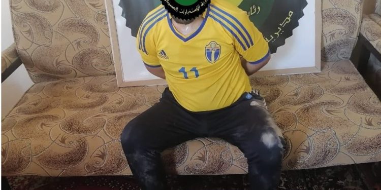 القبض على احد المتهمين بالابتزاز الالكتروني في الرمادي