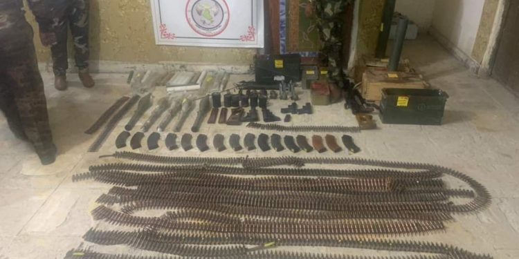 القبض على (10 متهمين) وضبط اسلحة واعتدة مختلفة في بغداد