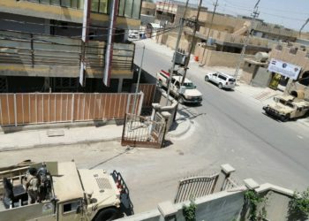 قوة من الجيش تنهي أزمة (مجلس أعيان الفلوجة)