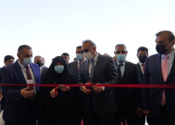 الكاظمي يفتتح مستشفى الناصرية التعليمي (صور)