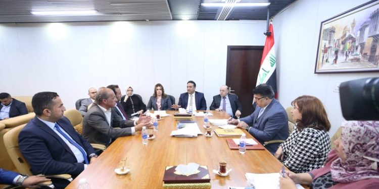 اللجنة المالية تعترض على طعون قدمتها الحكومة بفقرات في قانون الموازنة