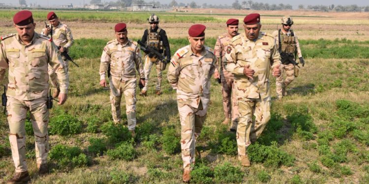 قائد فرقة المشاة السادسة يؤكد على تفعيل الدور ألاستخباري والقيام بالعمليات الاستباقية