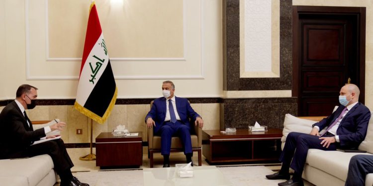 الكاظمي يلتقي بالسفير التركي الجديد