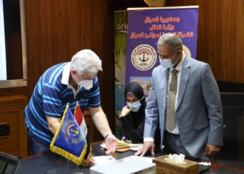 الموانئ تبحث مع شركة ايطالية وضع تصاميم لسد شط العرب