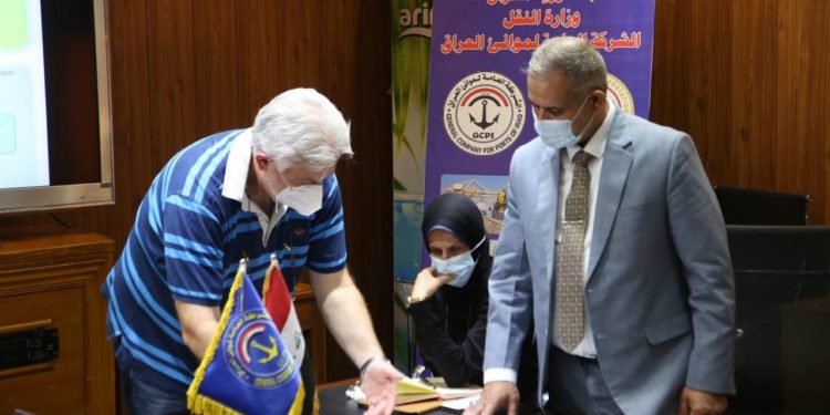 الموانئ تبحث مع شركة ايطالية وضع تصاميم لسد شط العرب