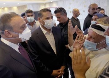 الكاظمي يتفقّد مستشفى ابن النفيس في بغداد ويأسف لوجود “نواقص” في المستشفيات