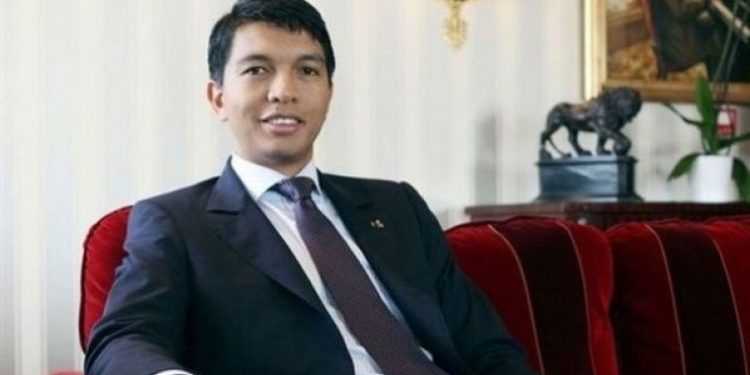 إحباط محاولة اغتيال رئيس دولة.. وحملة اعتقالات تطال أجانب