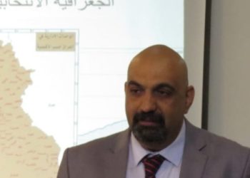 خبير يتوقّع تفاقم الخلاف على آلية رسم الدوائر