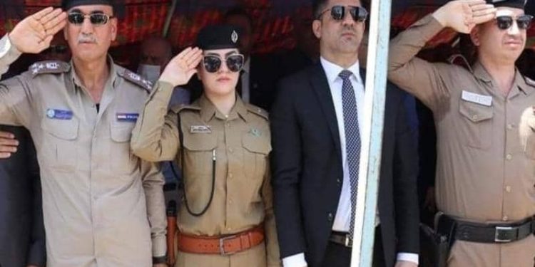 استدعاء 3 ضباط أدوا التحية العسكرية لنشيد قومي تركي