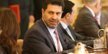 وزير الطاقة اللبناني يوقع الاتفاقية النهائية مع الجانب العراقي بشأن استيراد النفط