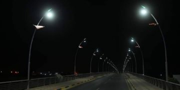 السفارة الأمريكية تنشر صورة جوية للموصل القديمة بعد تنصيب 3000 إنارة شارع