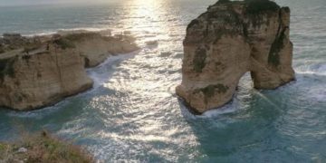لبنان تستقبل 5 طائرات من العراق يومياً