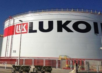 لوك أويل تخطط لزيادة إنتاجها في حقل نفطي بالعراق لـ480 ألف برميل