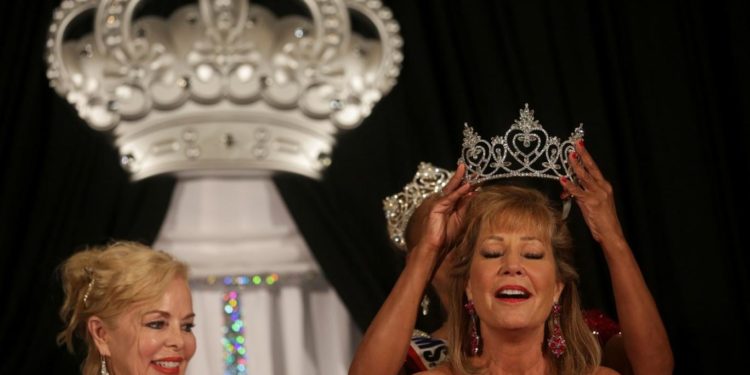 مسنات يتألقن في مسابقة ملكة جمال الكبار بتكساس