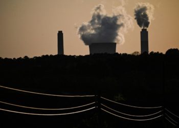زيادة استهلاك الفحم عالميا تعقد جهود مكافحة “التغير المناخي”