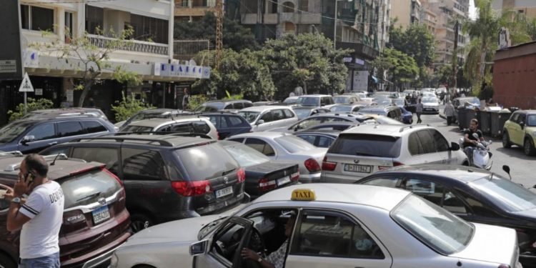 لماذا تفلس الدول؟