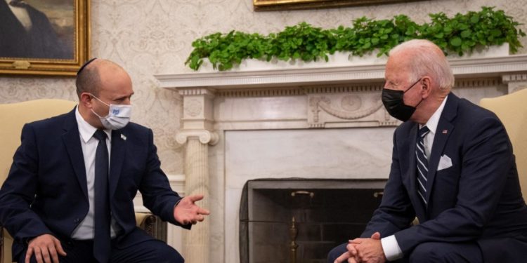 بايدن وبينيت يحاولان تقريب وجهات النظر بشأن إيران