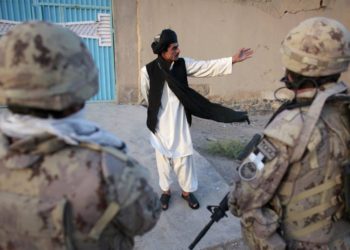 (مترجمون أفغان) يواجهون المجهول بعدما رأت وزارة الداخلية البريطانية أنهم “خطر” على الأمن