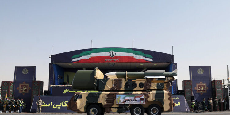 القوات المسلحة الإيرانية تعلن استعدادها لمواجهة إسرائيل “كما فعلت في عين الأسد”