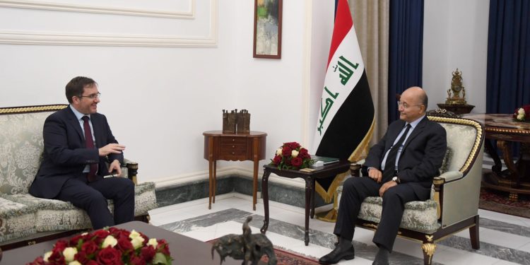 برهم .. العراق يتطلع الى علاقات متوازنة تدعم ترسيخ أمن واستقرار المنطقة