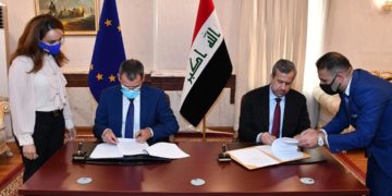 مجلس المفوضين يوقع مذكرة تفاهم مع بعثة الاتحاد الأوروبي لمراقبة الانتخابات