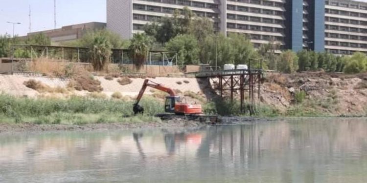 البدء بأطلاق عمليات كري في نهر دجلة