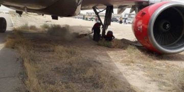 سلطة الطيران تجري كشفاً فنياً حول ملابسات حادث الطائرة الإيرانية في مطار النجف