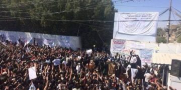 حشود تستبق خطاب مقتدى الصدر إلى الحنانة