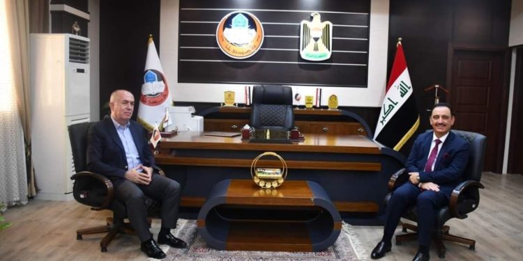 القنصل التركي يعلن عن المباشرة بالمشروع الأخضر الذي تتبناه تركيا في جامعة الموصل