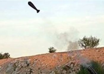 اصابة امرأة وطفلها بقذيفة هاون جنوب الموصل