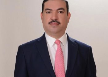 الزبيدي يطالب بالاستفادة من ايرادات النفط والمنافذ والضرائب العالية لرفع قيمة العملة المحلية