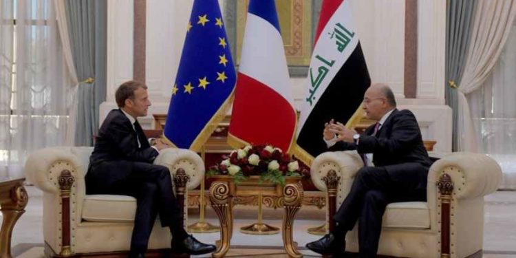 الرئيس صالح .. علينا مجابهة التحديات في المنطقة بمساندة الدول الصديقة