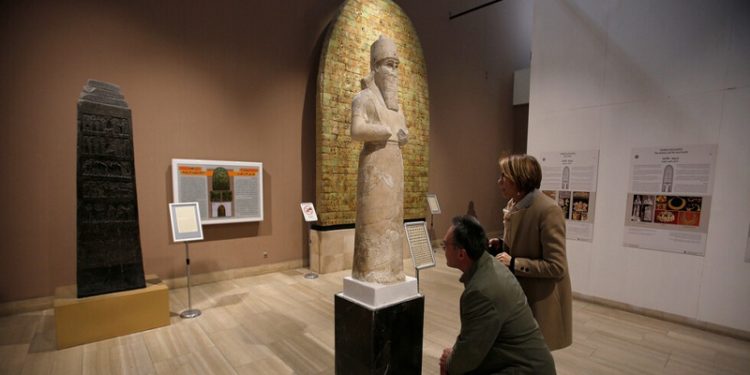 الكشف عن آليات استرداد الآثار المهربة والمنهوبة