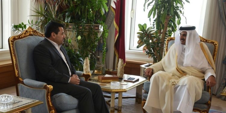 الأعرجي يصل إلى قطر لدعوة أميرها لحضور قمة بغداد