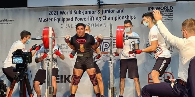 الفوز بالذهب والبرونز في بطولة العالم للقوة البدنية بيومها الثاني