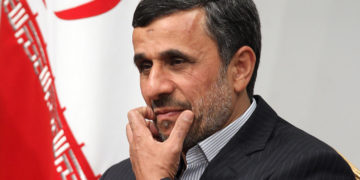أحمدي نجاد ..  الصراع الأميركي الإيراني يضر شعوب المنطقة.. على طهران تغيير سلوكها