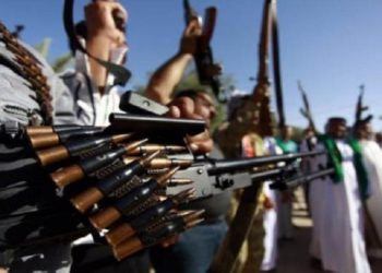 الجيش يقتحم ناحية جنوب ذي قار ويعتقل أفرادا ويصادر أسلحة ثقيلة ومتوسطة