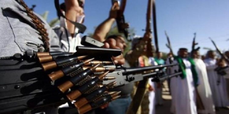 الجيش يقتحم ناحية جنوب ذي قار ويعتقل أفرادا ويصادر أسلحة ثقيلة ومتوسطة