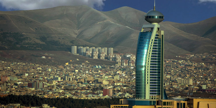 محكوم سابق يصيب عنصرا بالاسايش في السليمانية بسلاح ناري