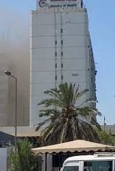 الكاظمي يطلب من المالية بيان رأيها بشأن إمكانية زيادة رواتب موظفي الصحة