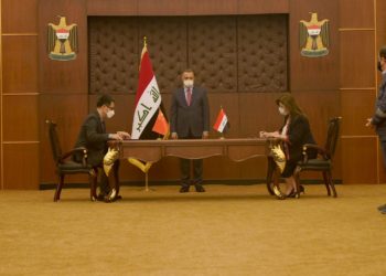 الكاظمي يرعى توقيع اتفاق مبادئ مع الصين لإنشاء محطات (للطاقة الشمسية)