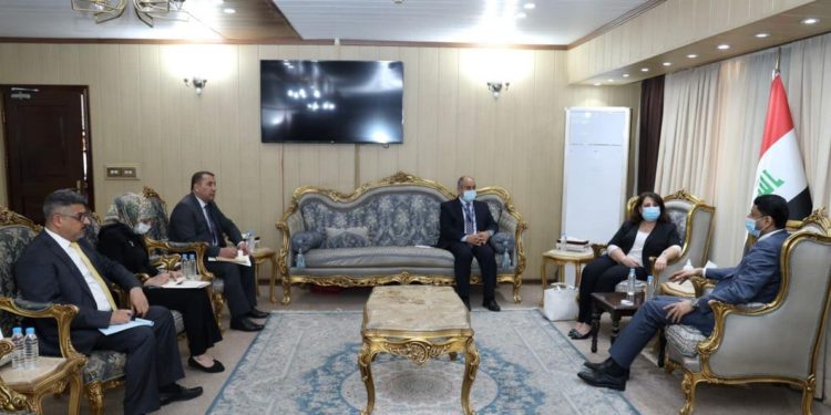 الأمانة العامة والأمم المتحدة يبحثون (مشاريع إعادة الاستقرار) في المناطق المحررة