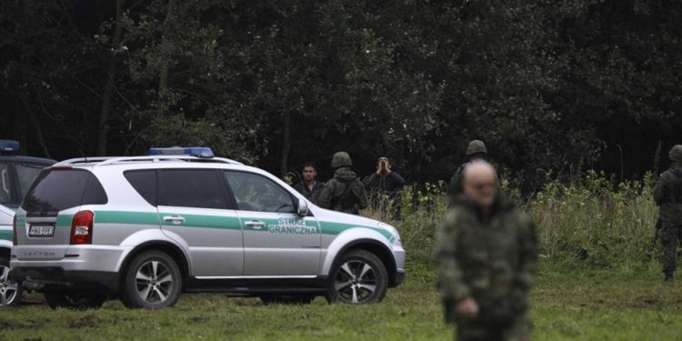اكتشاف 4 جثث بينهم (امرأة عراقية) عند الحدود البولندية – البيلاروسية