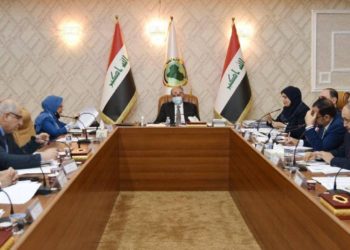 وزير المالية يتراس اجتماعاً لفريق إعداد الموازنة .. تعبئة عامة للموارد