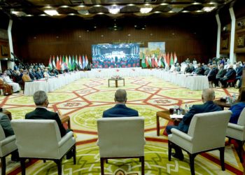 الكاظمي ..العراق يعول على – المثقفين و صناعة الامل – بالمستقبل  في نشر السلام + صور