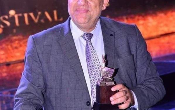 شاعر عراقي يتوج بــ (المركز الاول) في مهرجان للادب والفنون في مصر