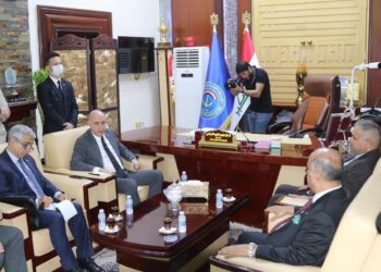 مدير عام الموانئ يبحث مع السفير التركي تطوير الحركة التجارية والتنسيق المشترك