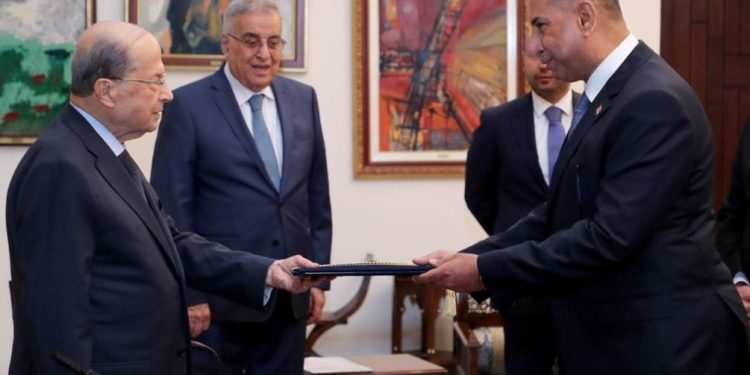 السفير حيدر البراك يقدم أوراق اعتماده (سفيراً مفوضاً فوق العادة) إلى رئيس الجمهورية اللبنانية