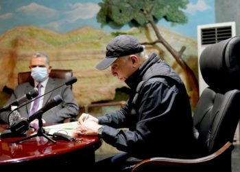 فيديو –  رئيس مجلس الوزراء مصطفى الكاظمي في الاجتماع الموسع مع الدوائر الخدمية + صور